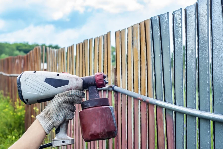 Why Fence Painting Is Essential For Curb Appeal Panama City, FL